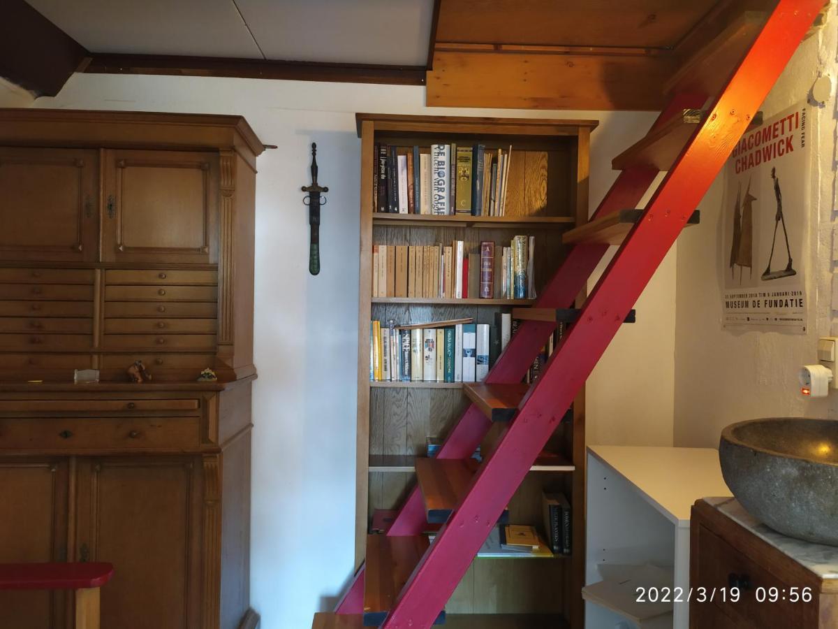 Villa The Cosy Little House With The Sundial à Stavenisse Extérieur photo